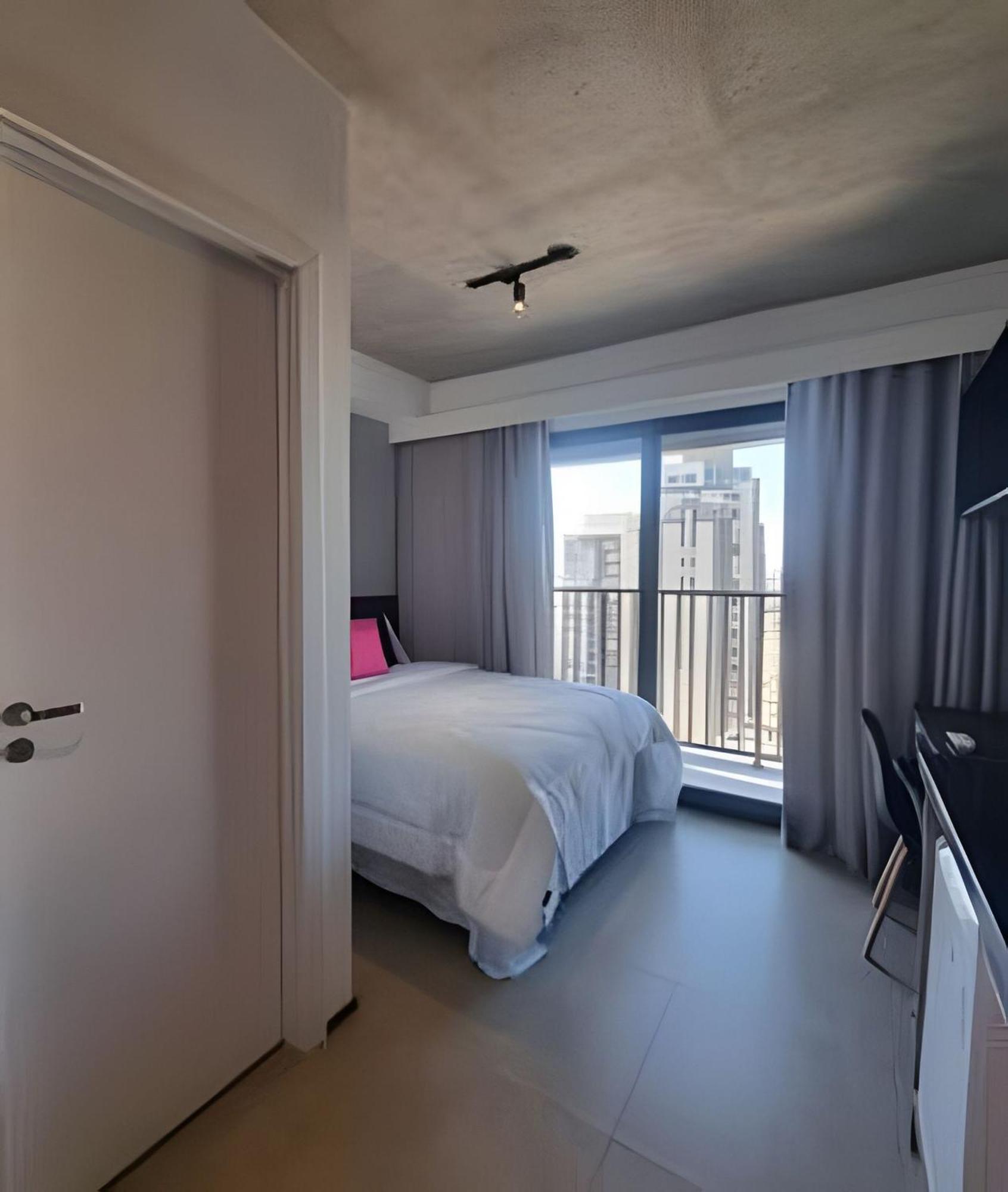 Prox. Av. Paulista Apartamento
